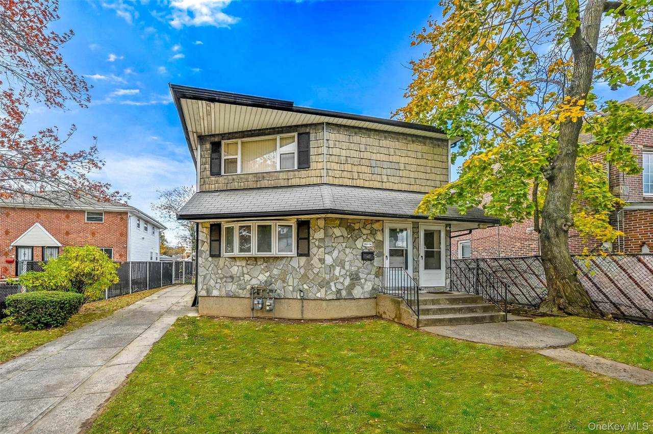 13214 Farmers Boulevard - Photo 1