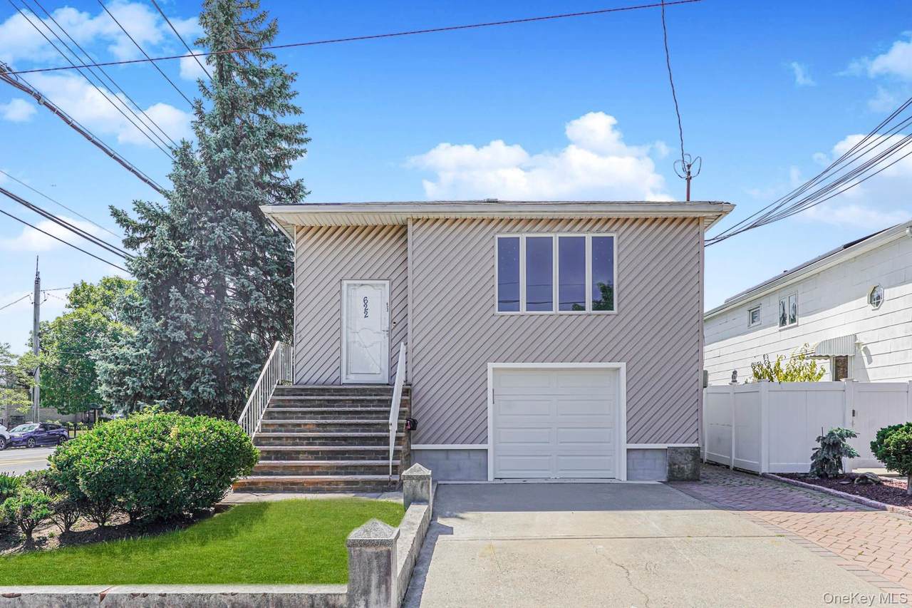 622 Barlow Avenue - Photo 1