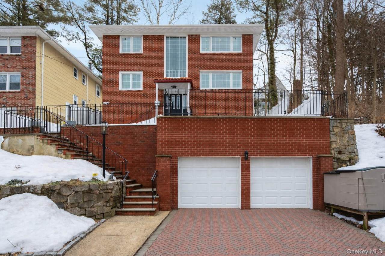 186 Midland Avenue - Photo 1