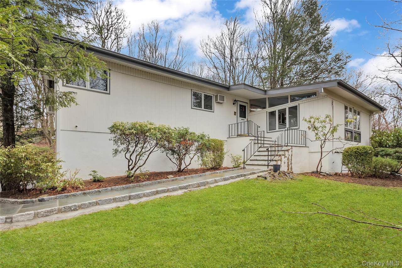 260 Watch Hill Road - Photo 1