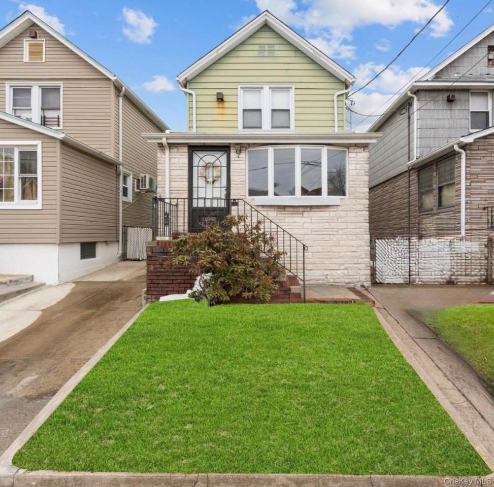 10735 107th Street - Photo 1