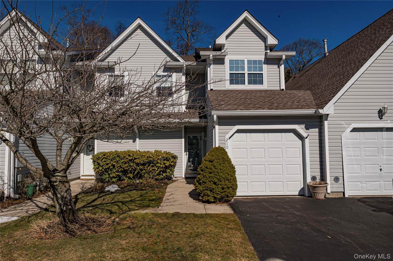 210 Erik Drive - Photo 1