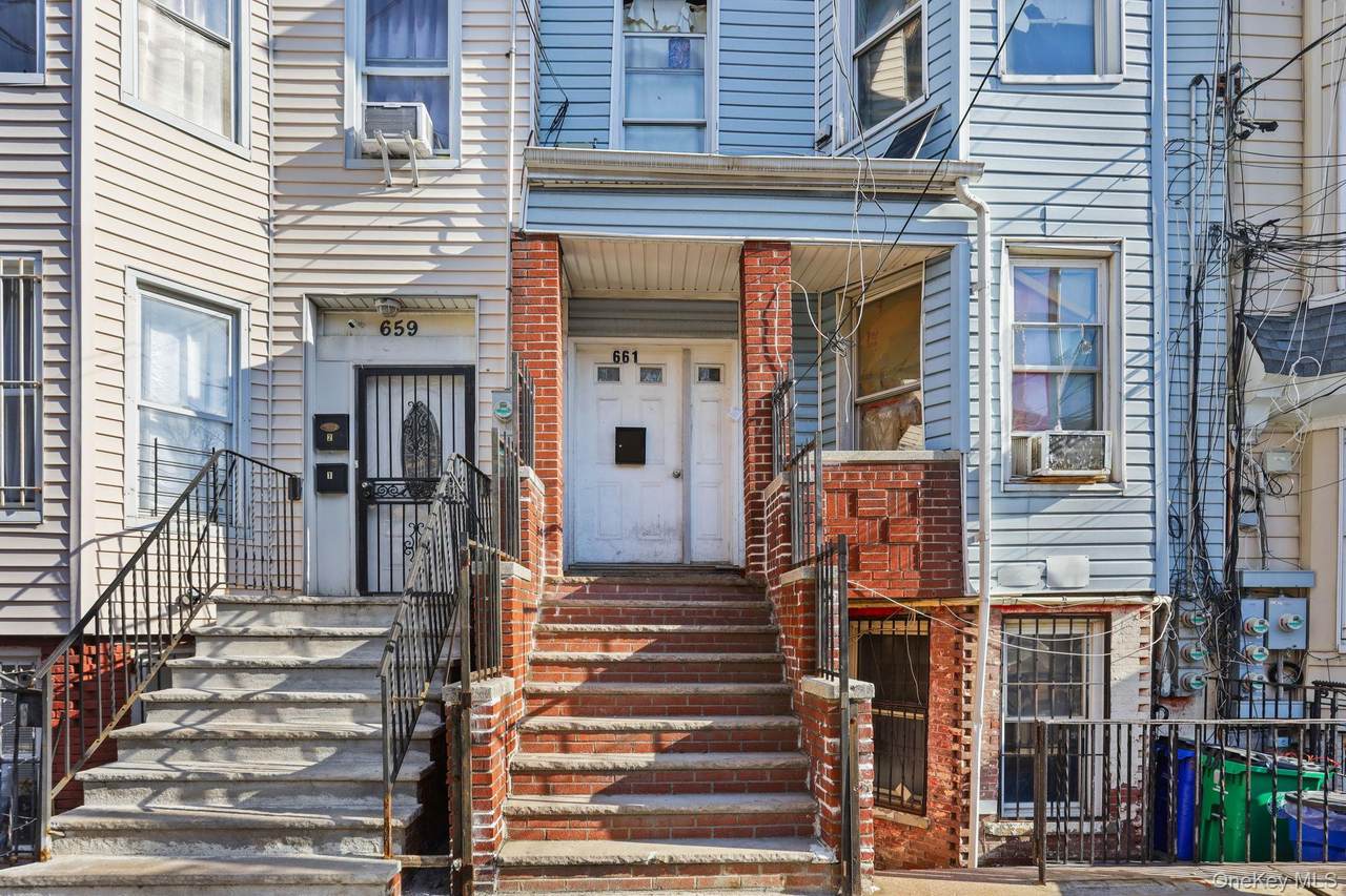 661 Jefferson Place - Photo 1