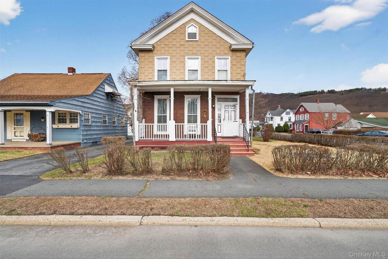 195 Main Street - Photo 1