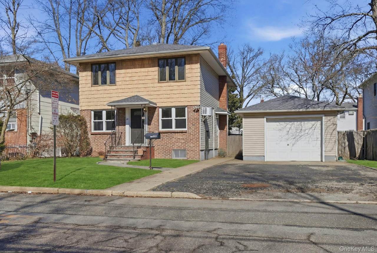 35 Yennicock Avenue - Photo 1