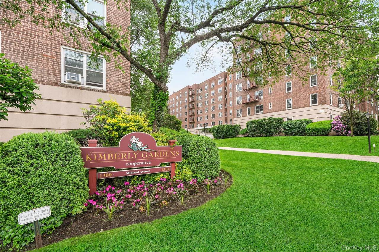1300 Midland Avenue - Photo 1
