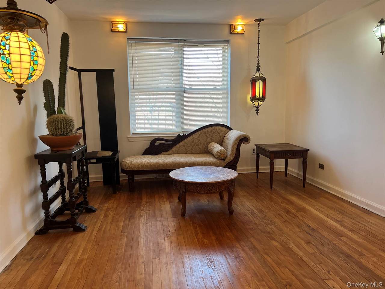 39-20 52nd Street - Photo 1