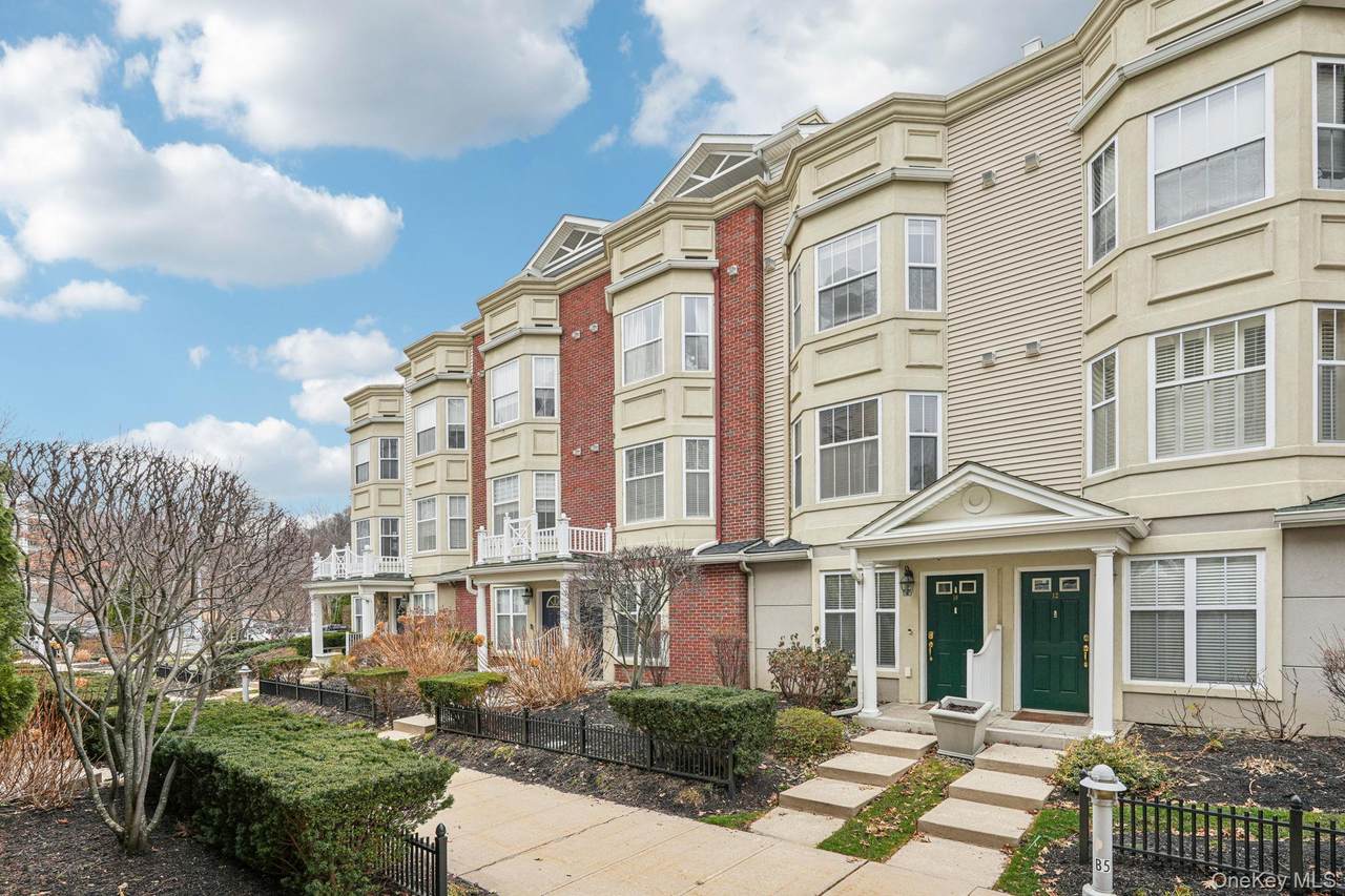 10 Bridge Lane - Photo 1