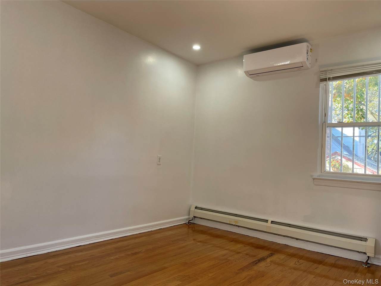 7662 172nd Street - Photo 1
