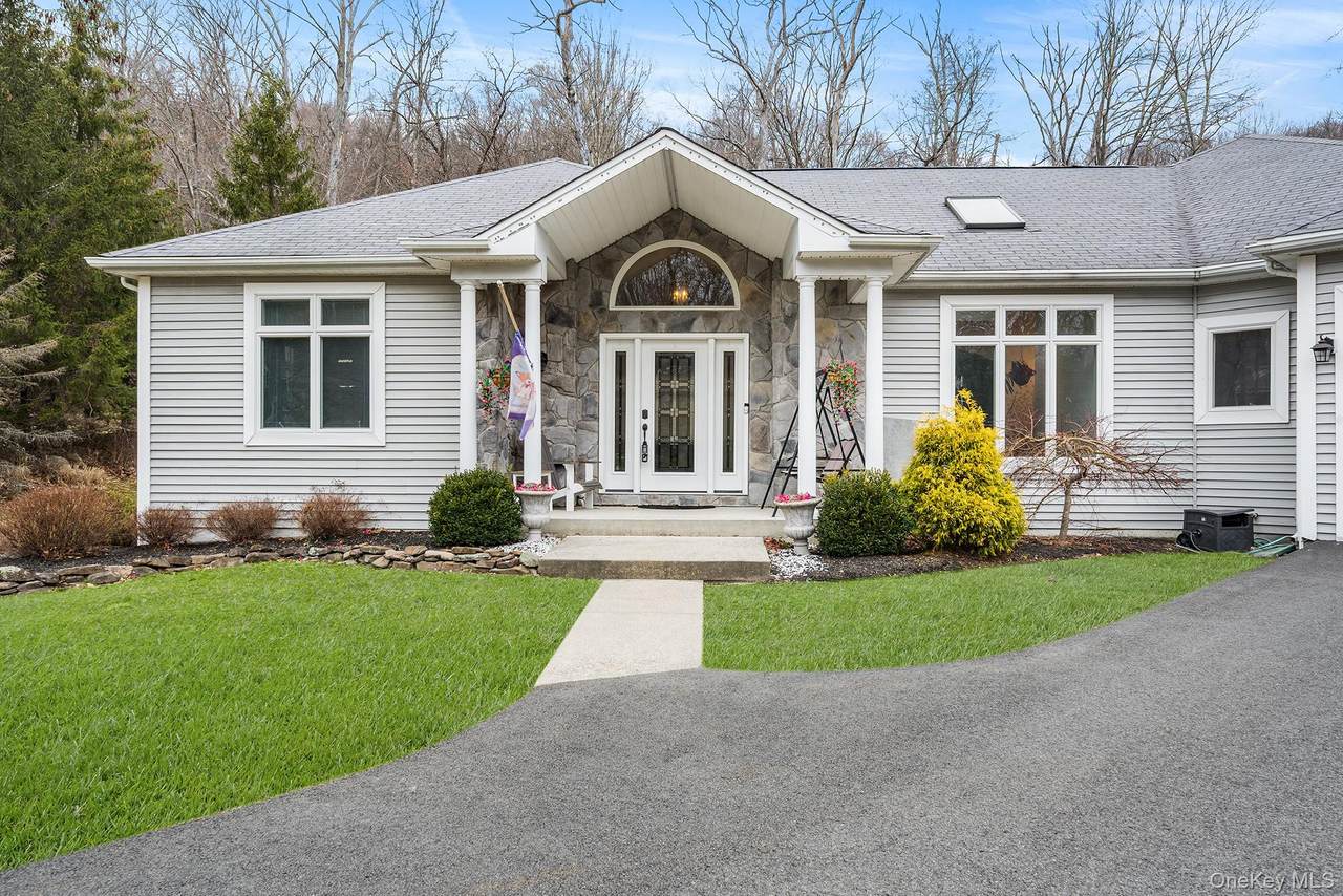 16 Katavolos Drive - Photo 1