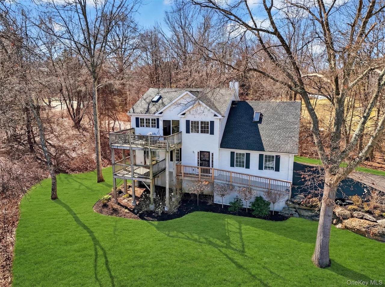 15 Meadow Drive - Photo 1