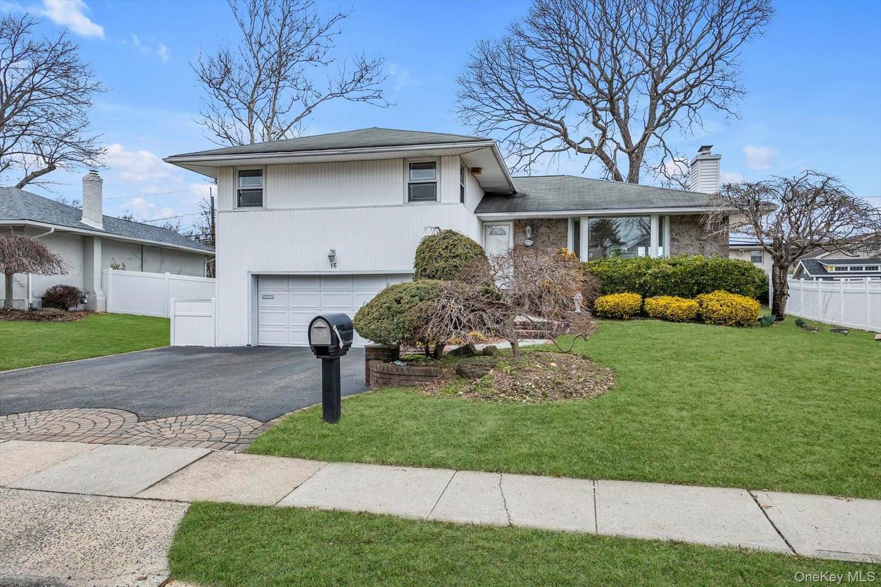 16 Middle Lane - Photo 1
