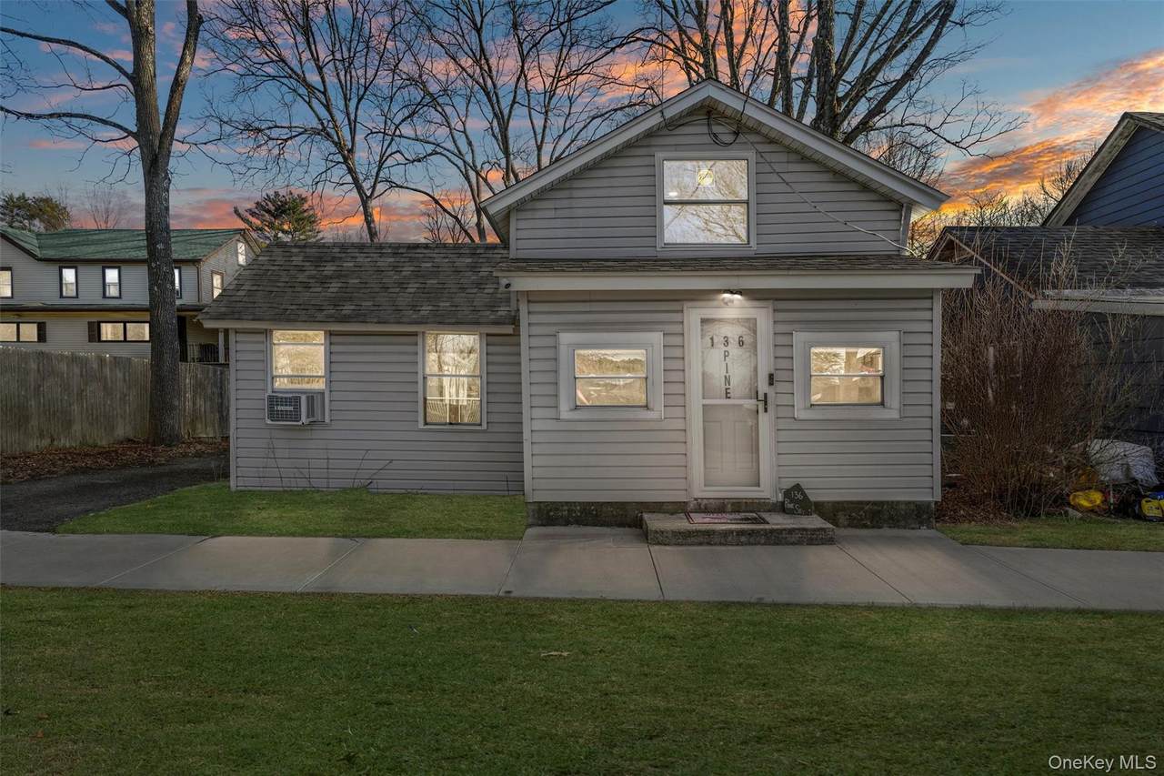 136 Pine Street - Photo 1
