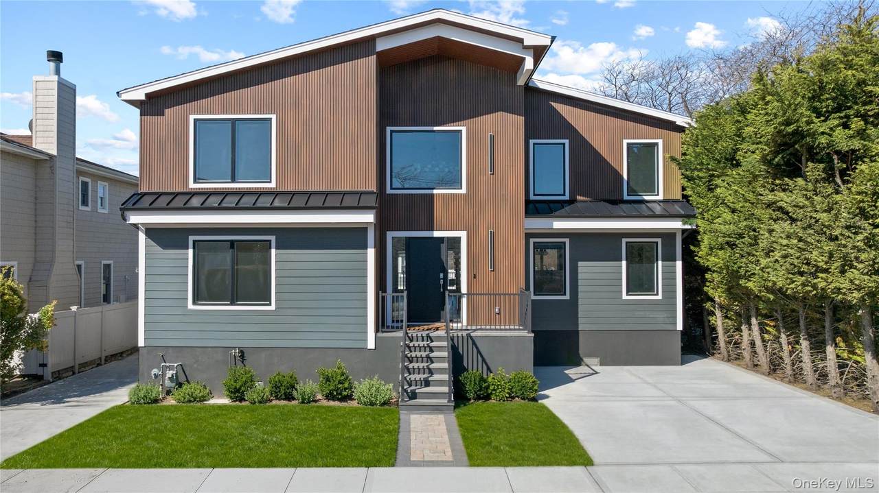 141 Flamingo Street - Photo 1