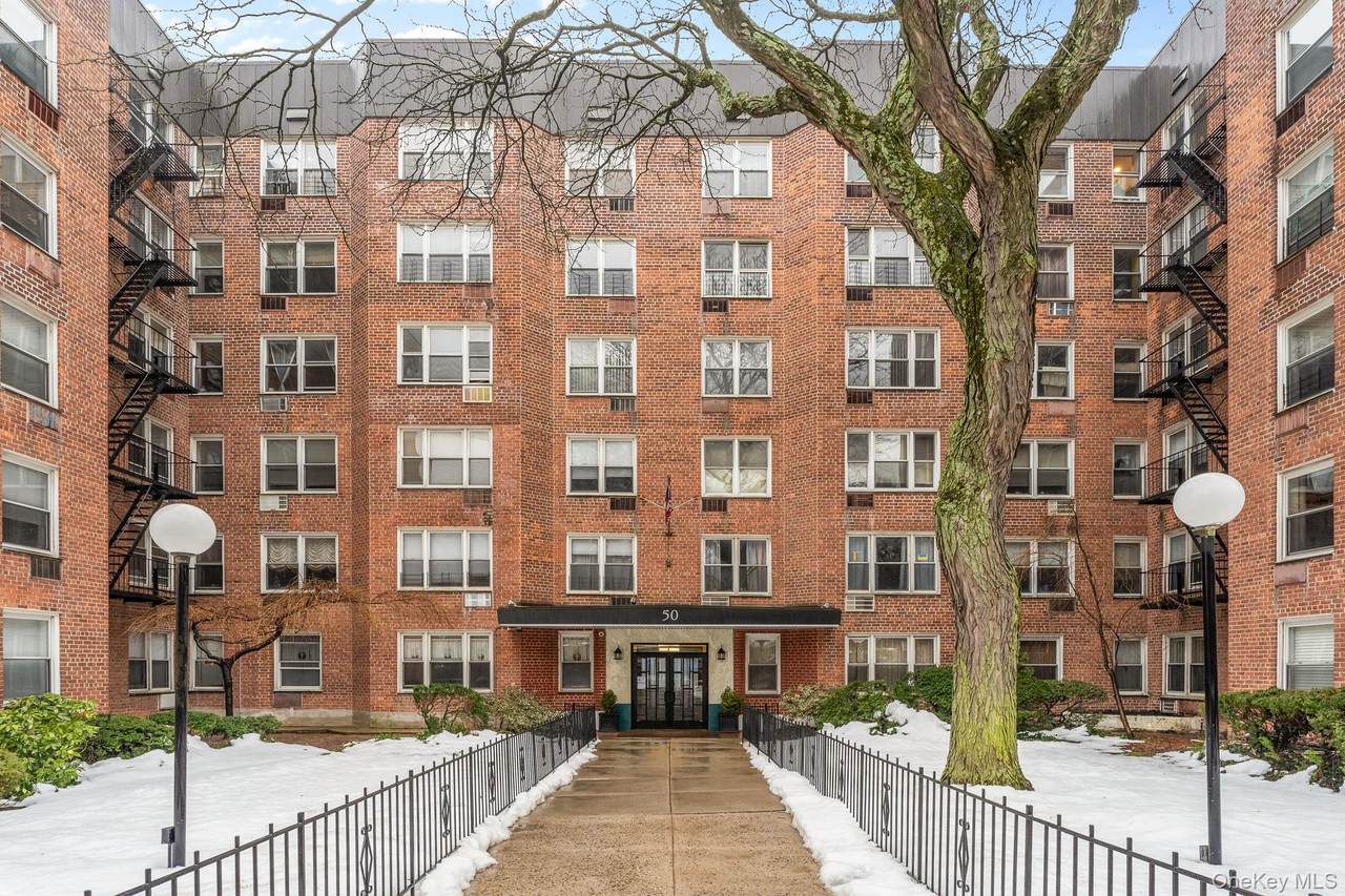 50 Fort Place - Photo 1