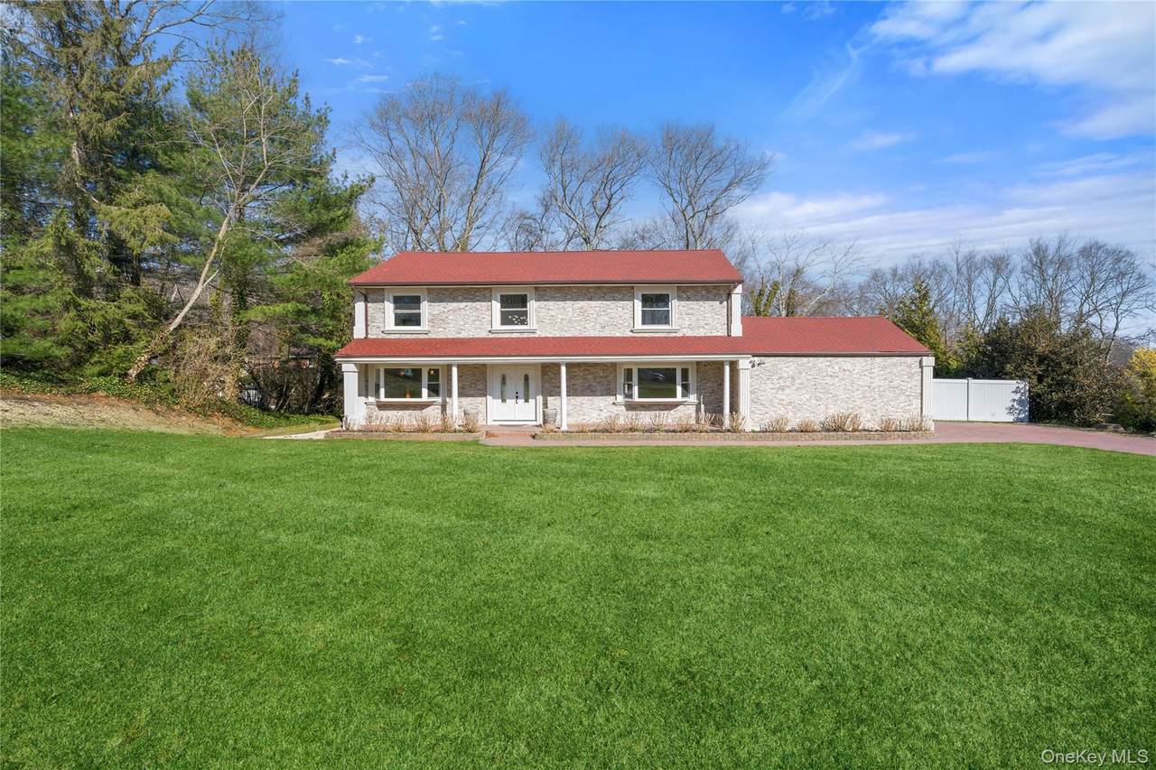 10 Mont Avenue - Photo 1