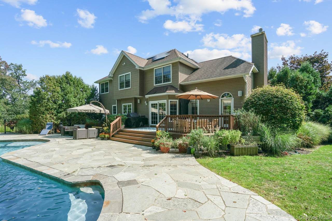 24 Charnwood Drive - Photo 1