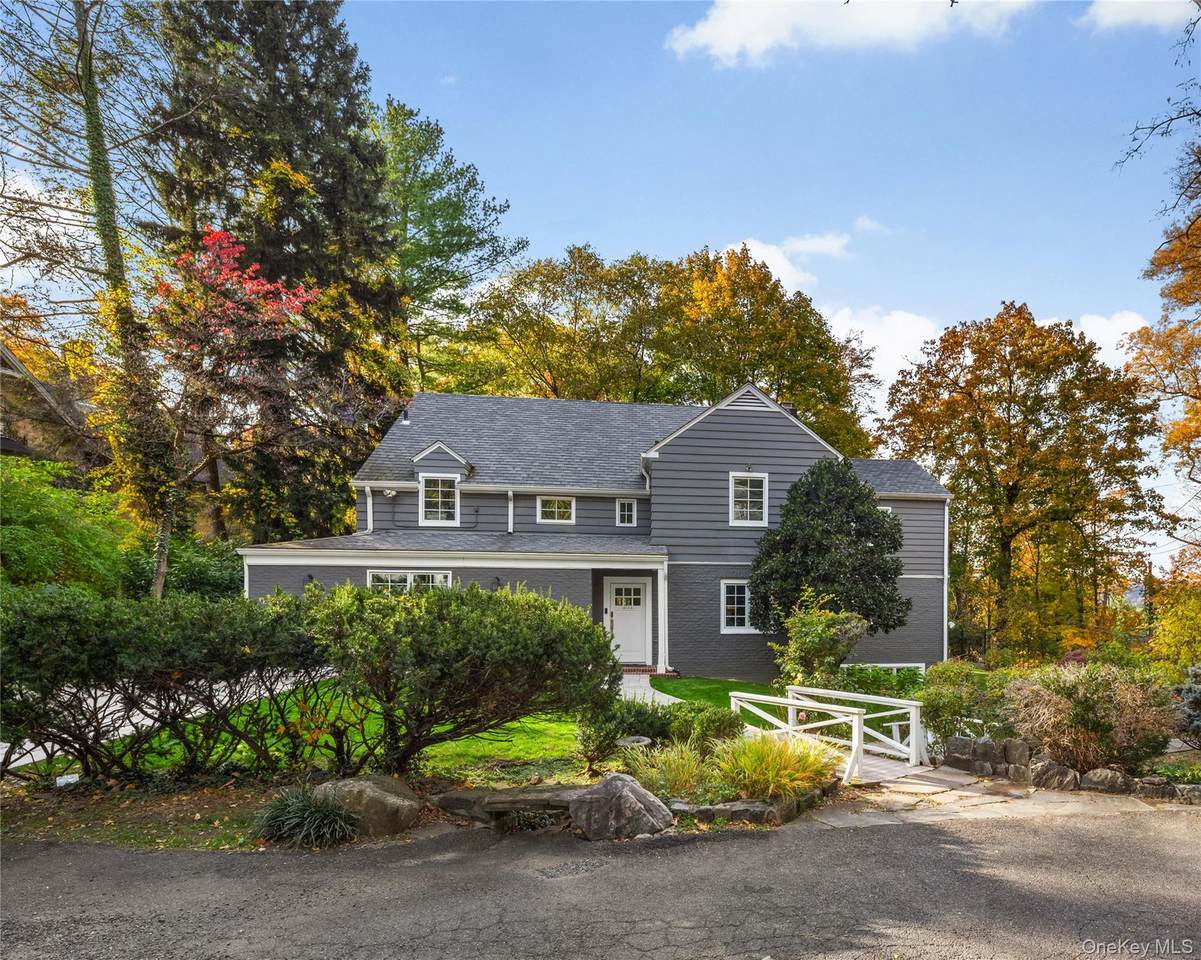 4725 Independence Avenue - Photo 1