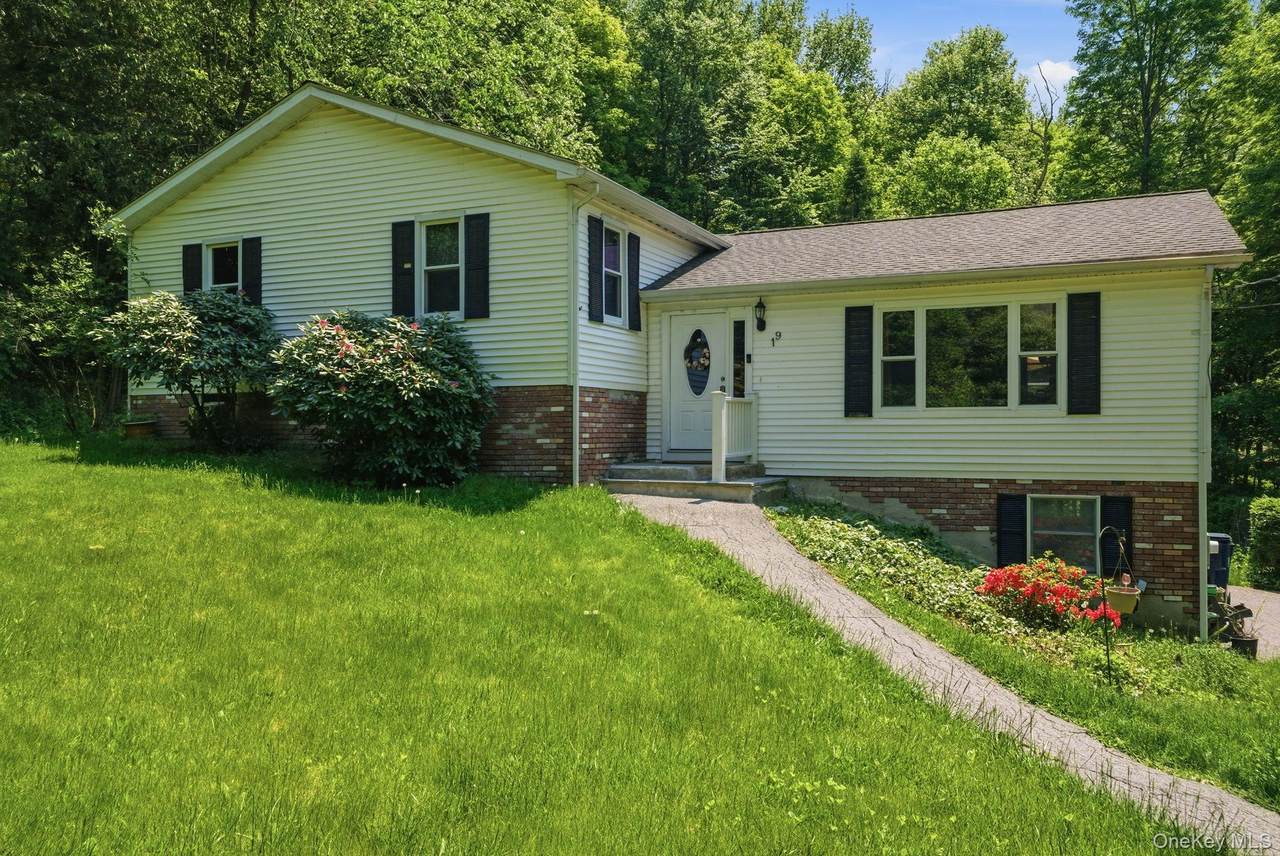 19 Taurat Place - Photo 1