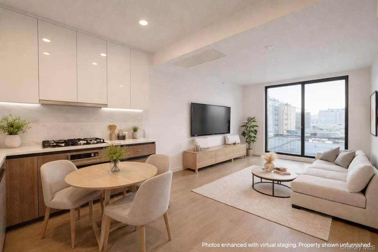 14449 Northern Boulevard - Photo 1