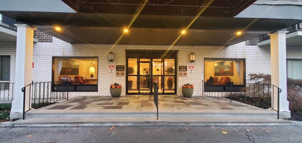 160 Academy Street - Photo 1