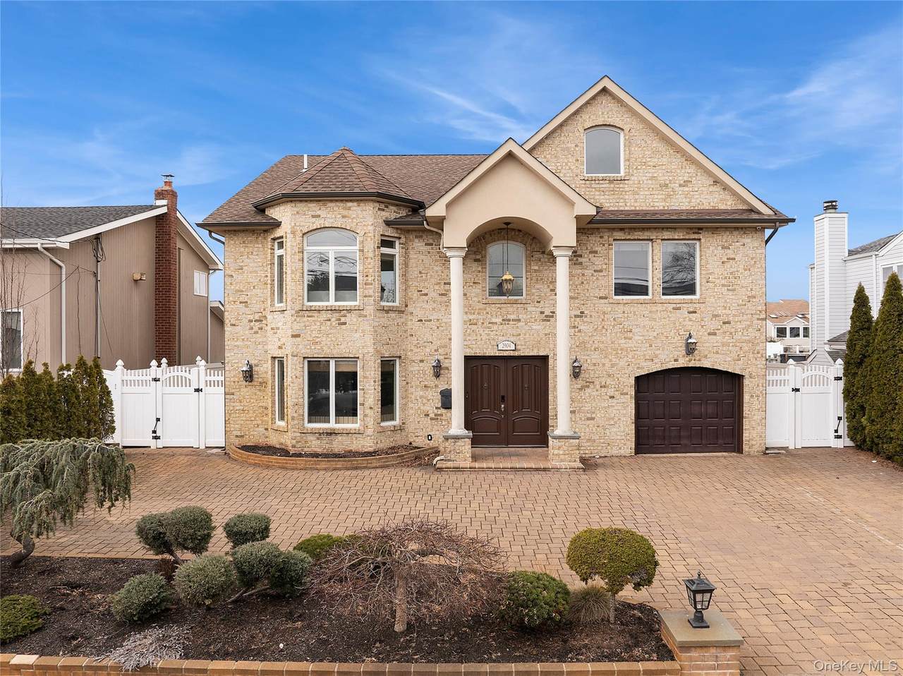 2904 Riverside Drive - Photo 1
