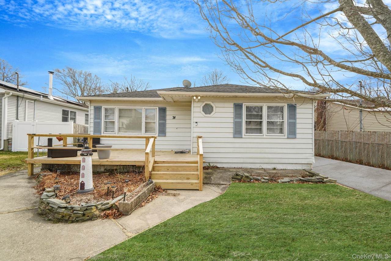 74 Argyle Drive - Photo 1