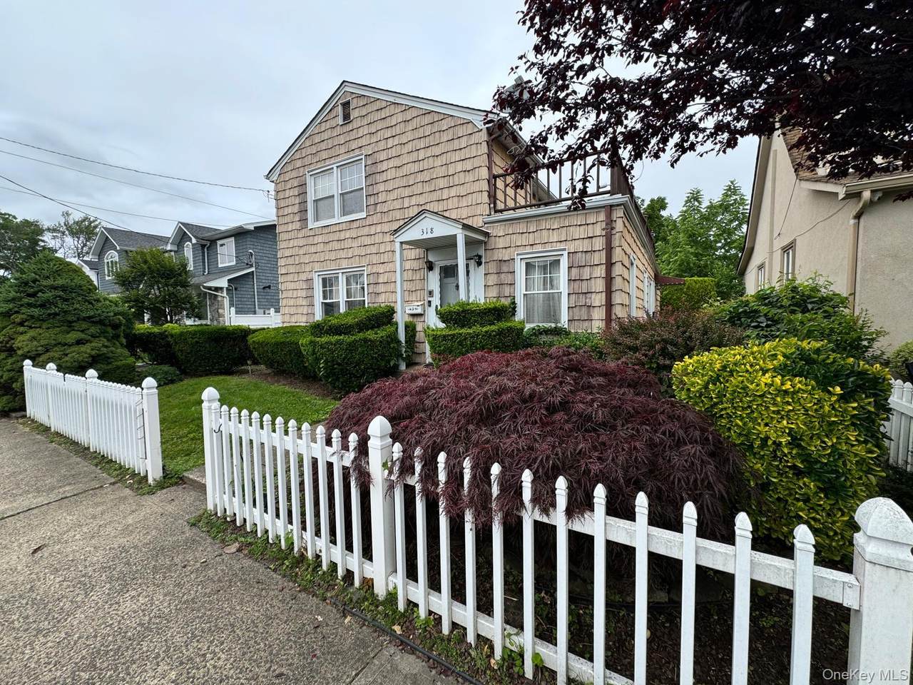 318 Felter Avenue - Photo 1