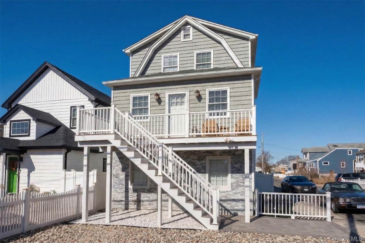 36 West Boulevard - Photo 1
