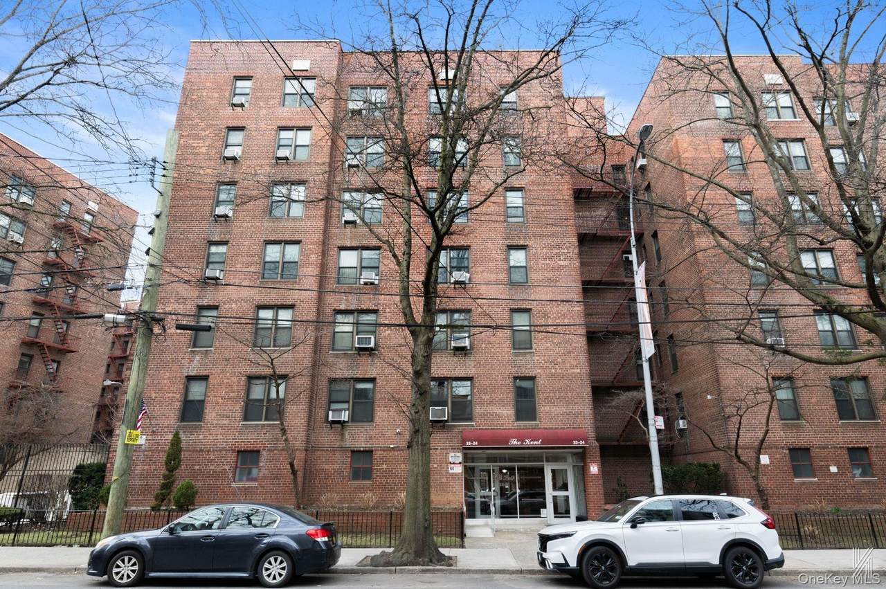 33-24 Junction Boulevard - Photo 1
