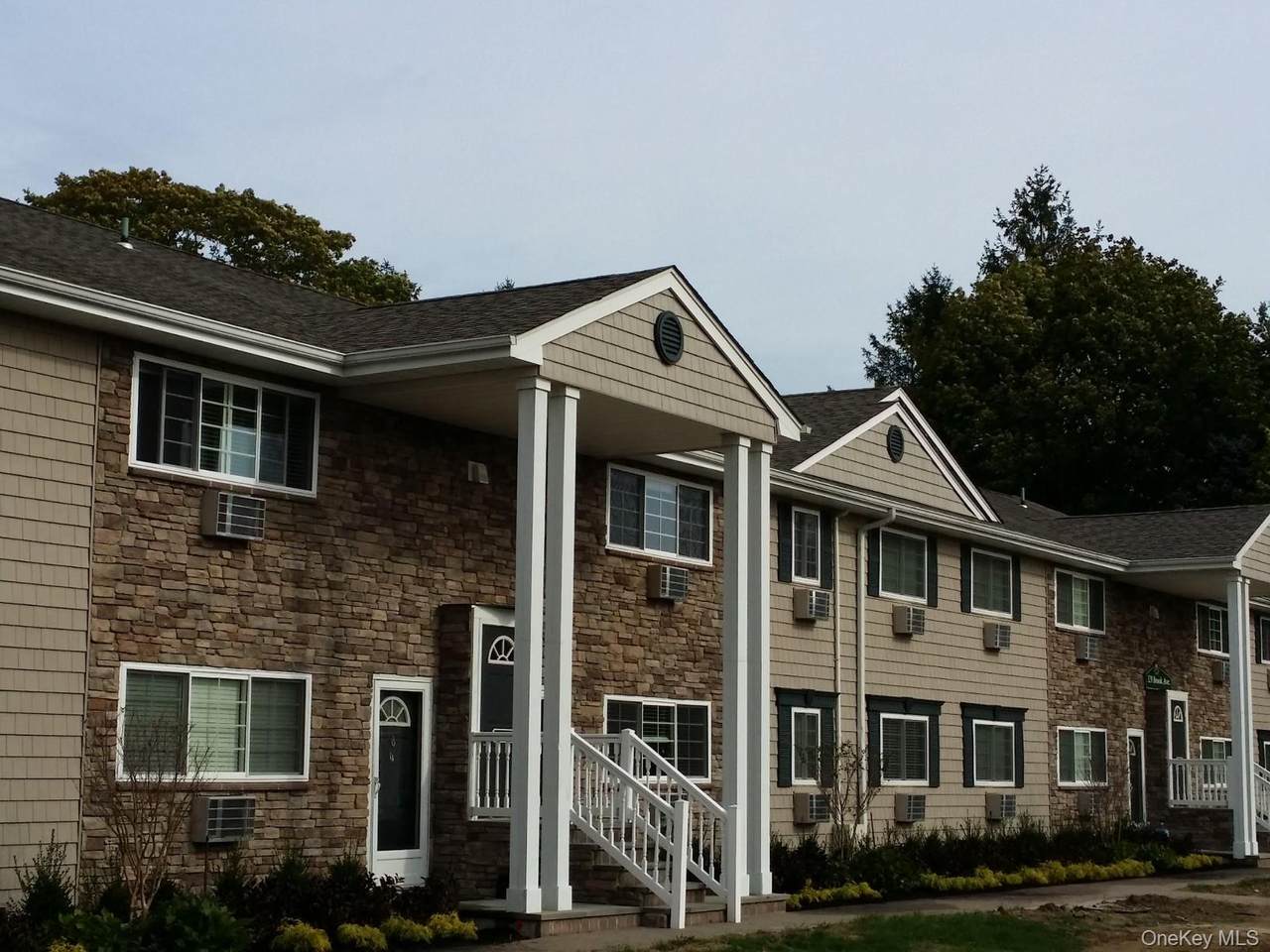 327 Brook Avenue - Photo 1
