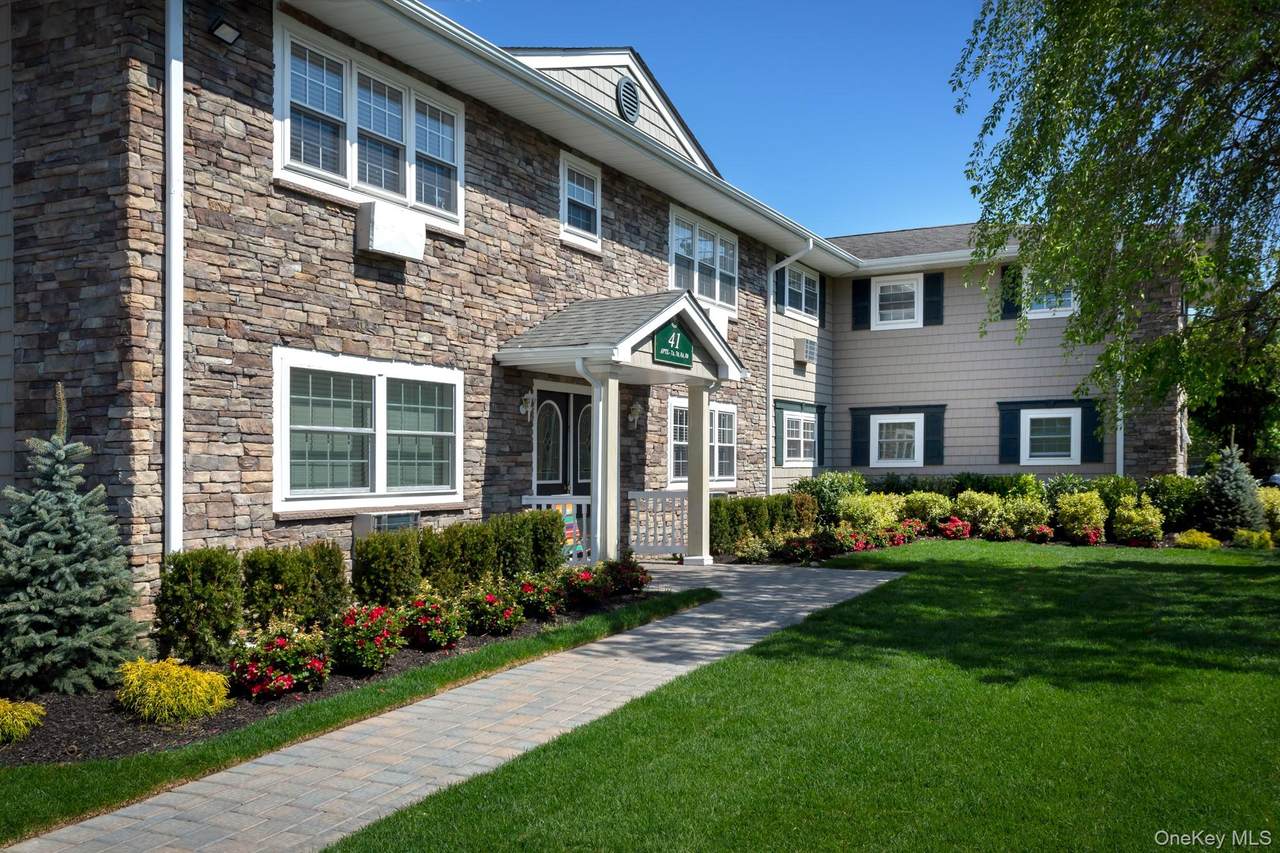 819 Long Island Avenue - Photo 1