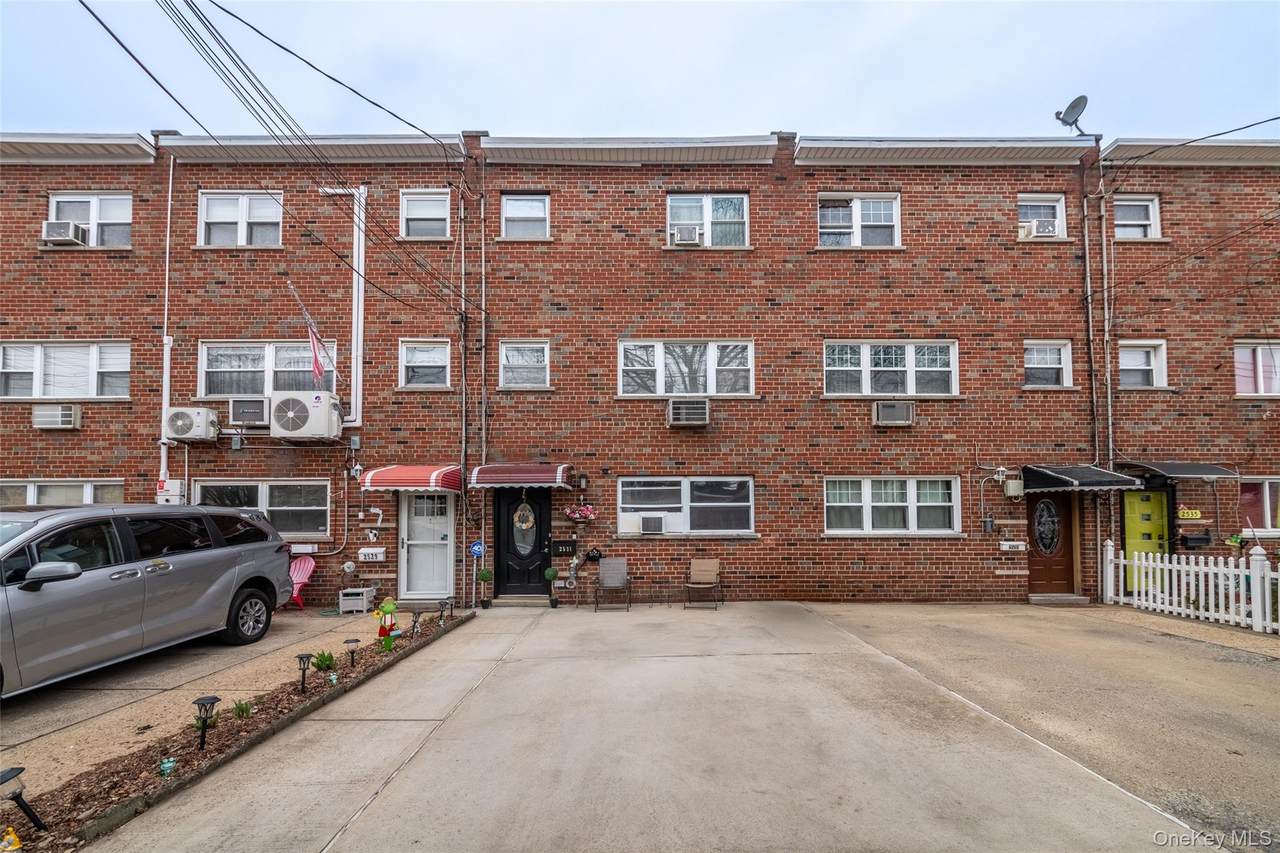 2531 Hollers Avenue - Photo 1