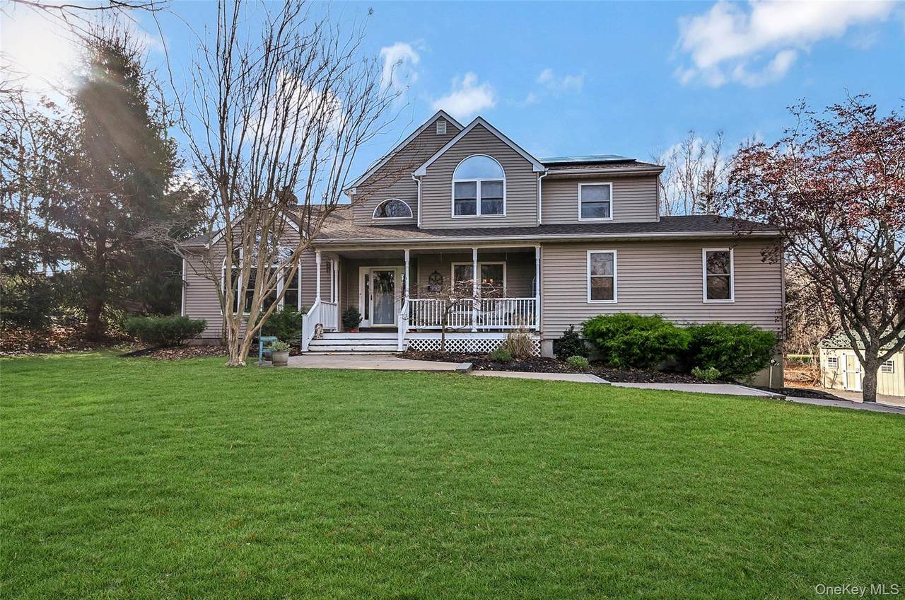 4 Apple Lane - Photo 1