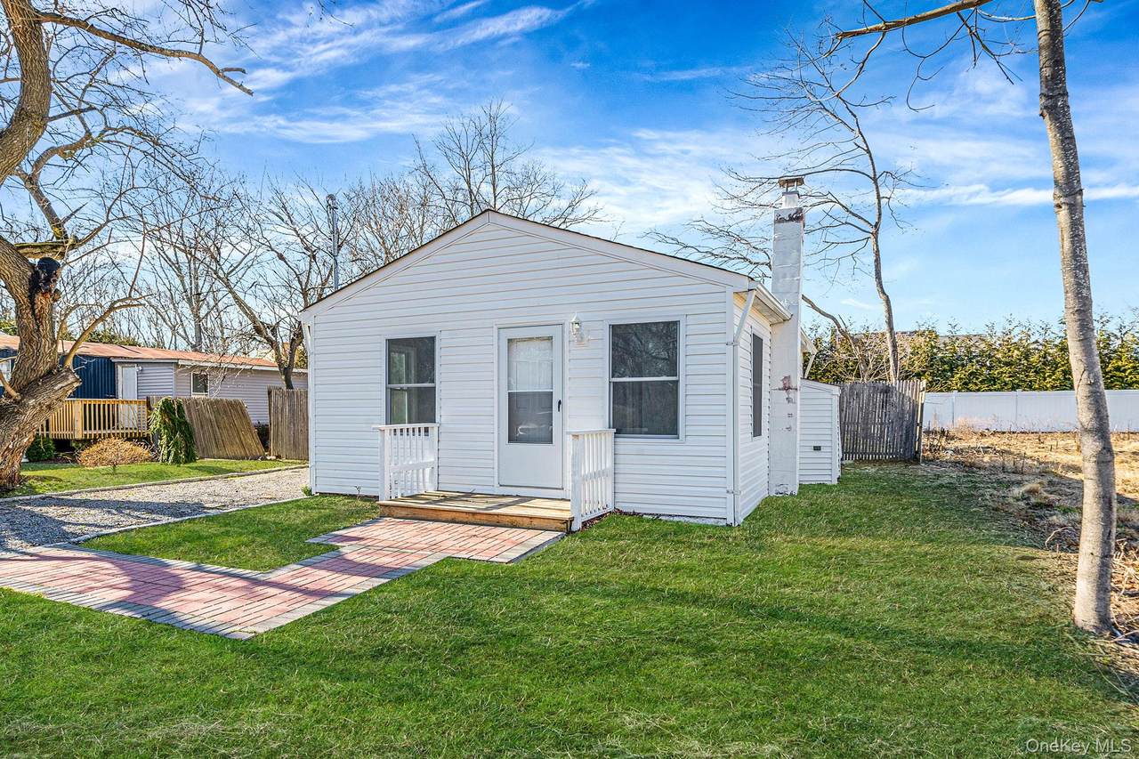 42 Oak Drive - Photo 1