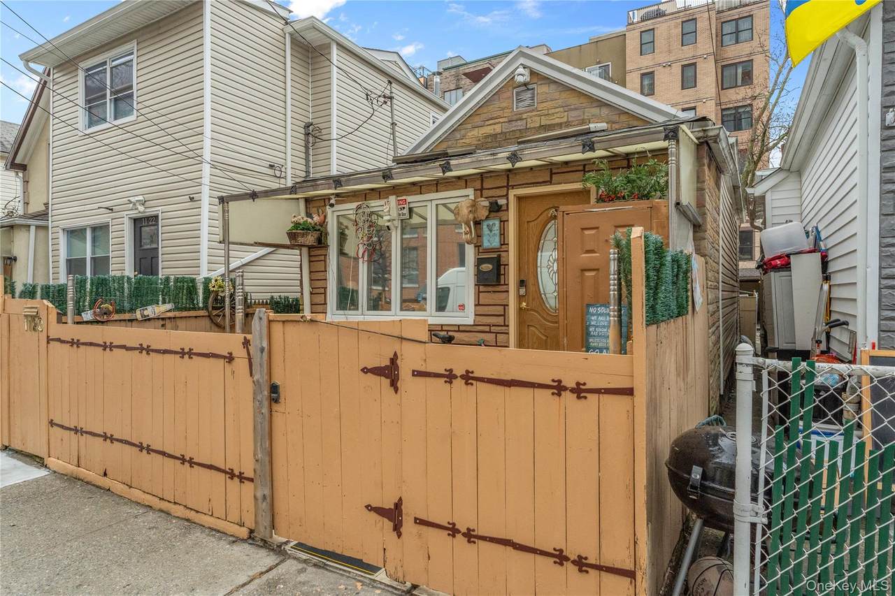 1120 Banner Avenue - Photo 1