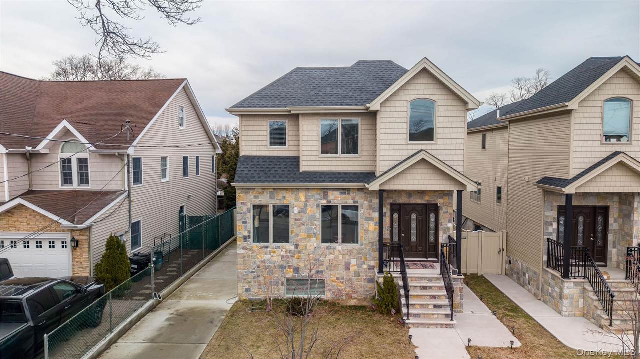 25 Sanford - Photo 1
