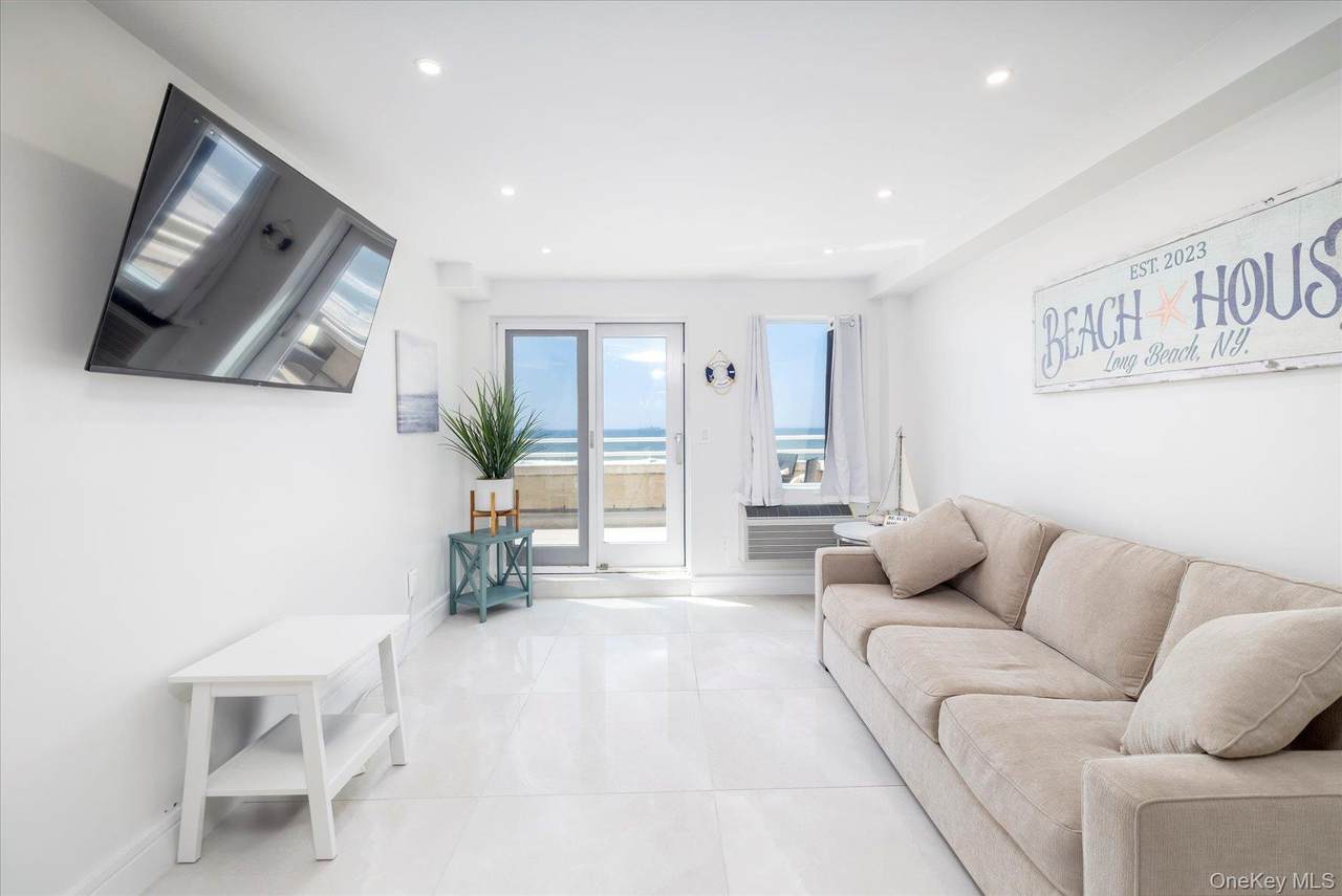 450 Broadway - Photo 1