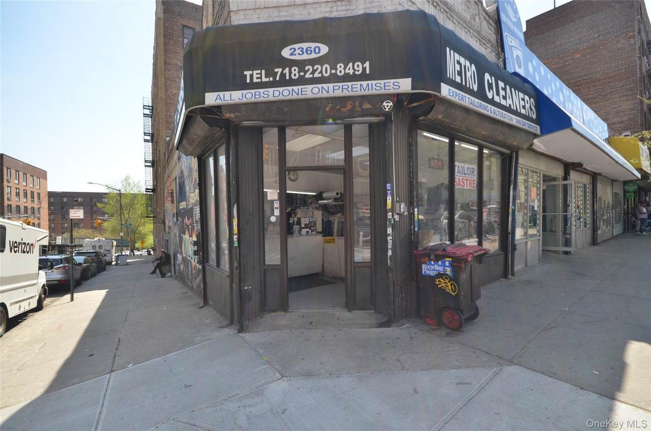 2360 Tiebout Avenue - Photo 1