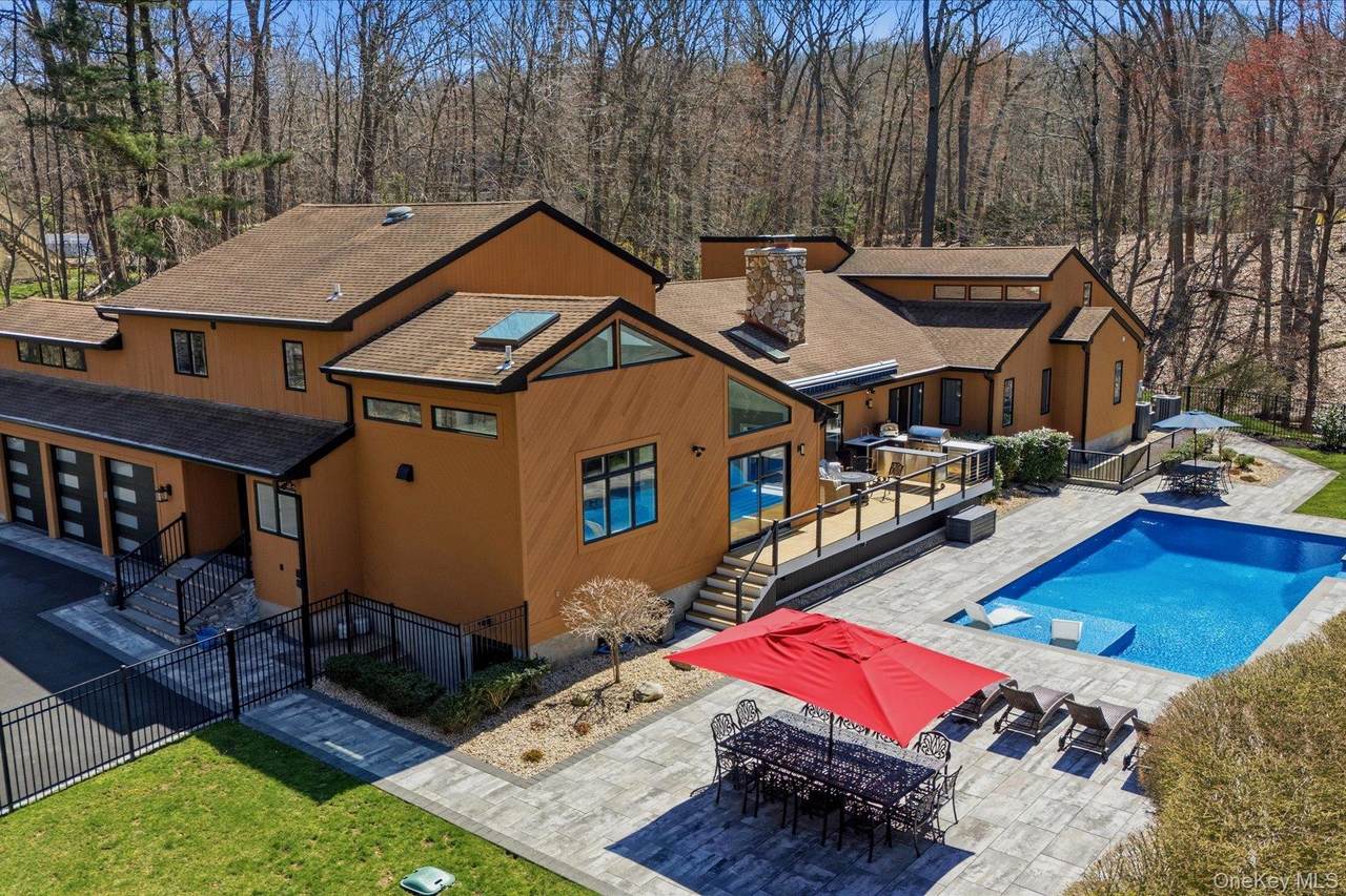 9 Watercrest Court - Photo 1