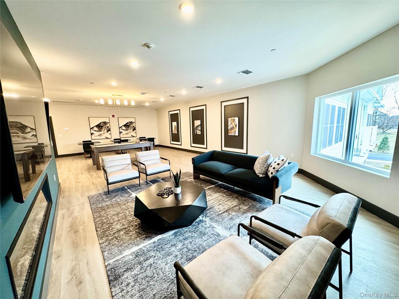 306 Bluestone Court - Photo 1