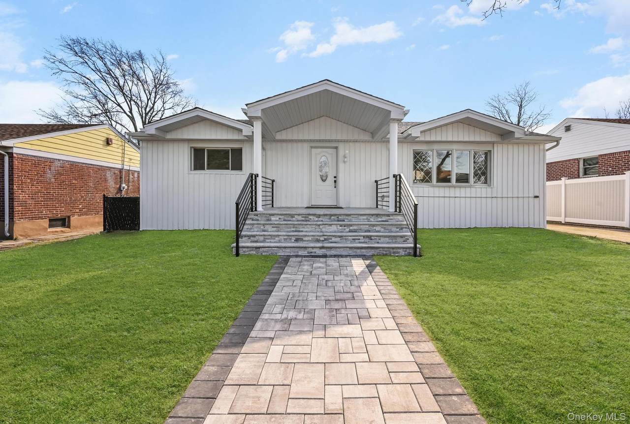 2243 Leighton Road - Photo 1