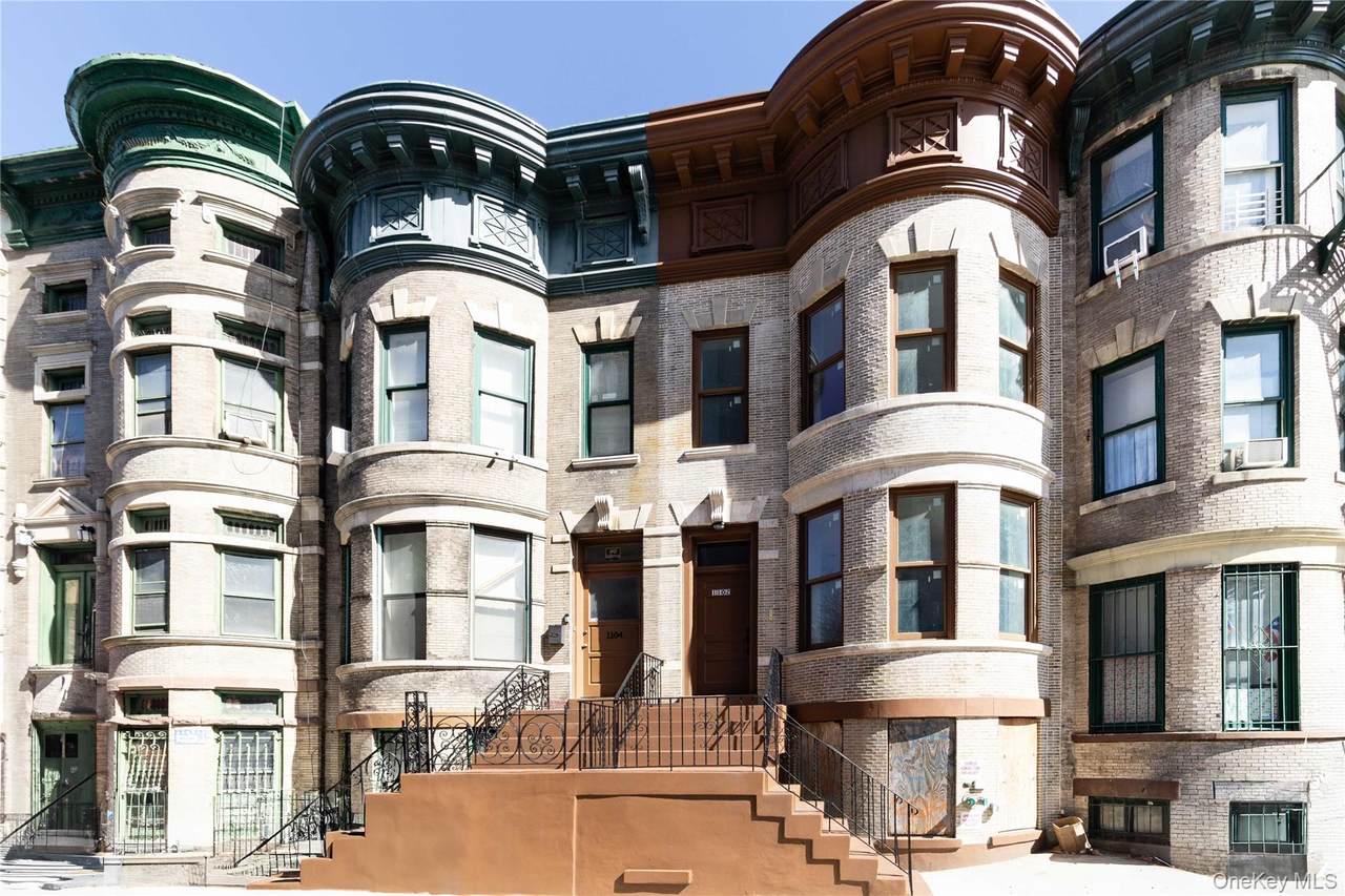 1102 Jackson Avenue - Photo 1