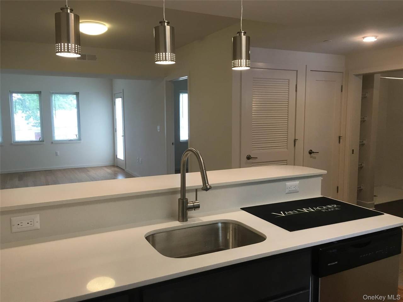 3 Seitz Terrace - Photo 1