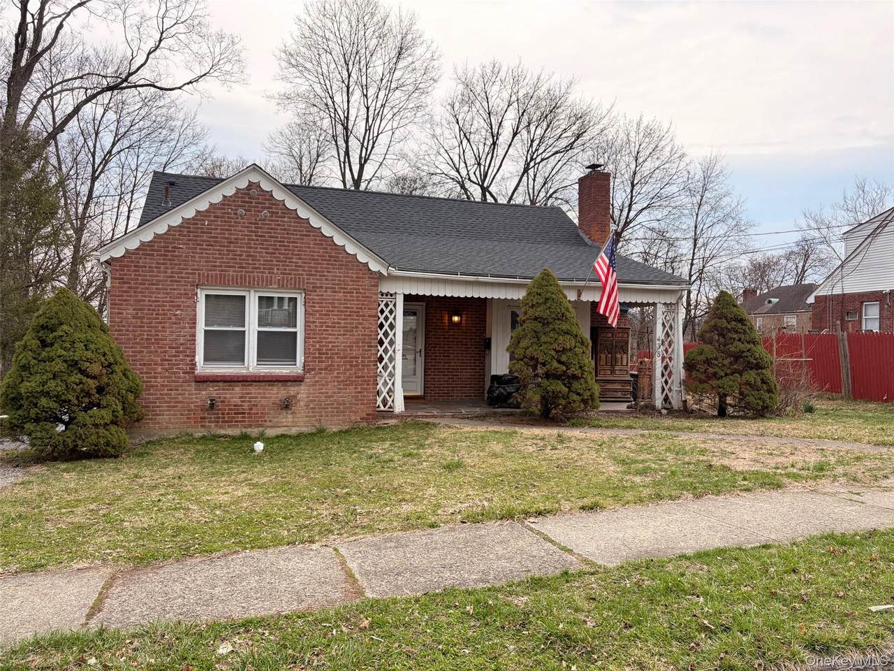 438 Powell Avenue - Photo 1