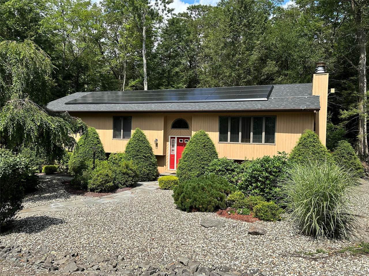 60 Manchester Road - Photo 1