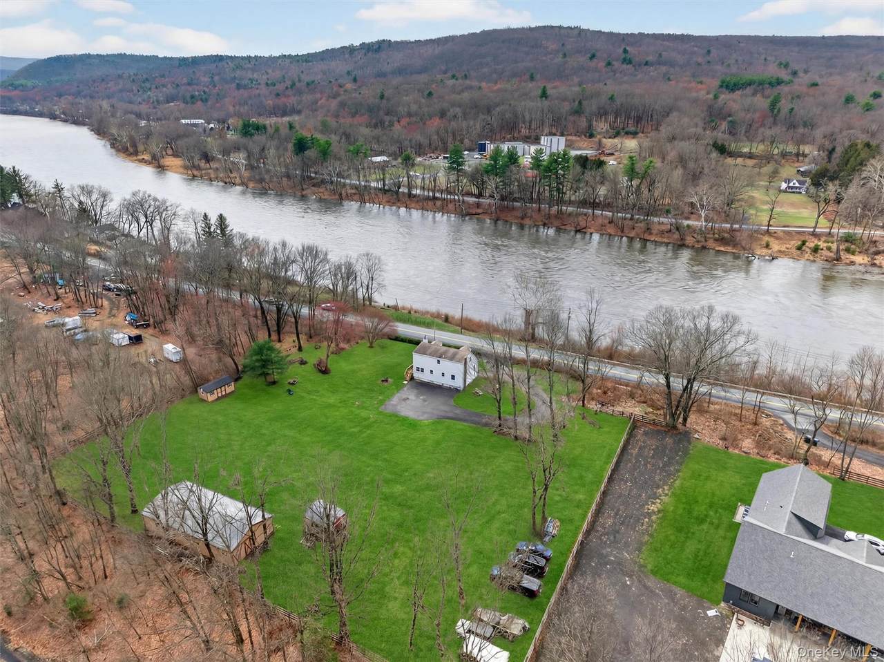 36 Sleepy Hollow Road - Photo 1