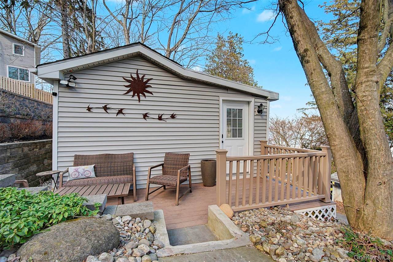 331 Hudson Terrace - Photo 1