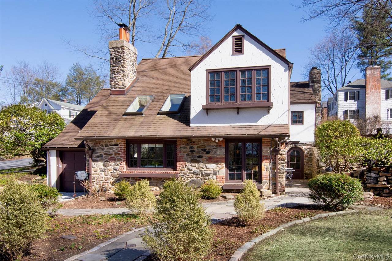 116 Potter Road - Photo 1