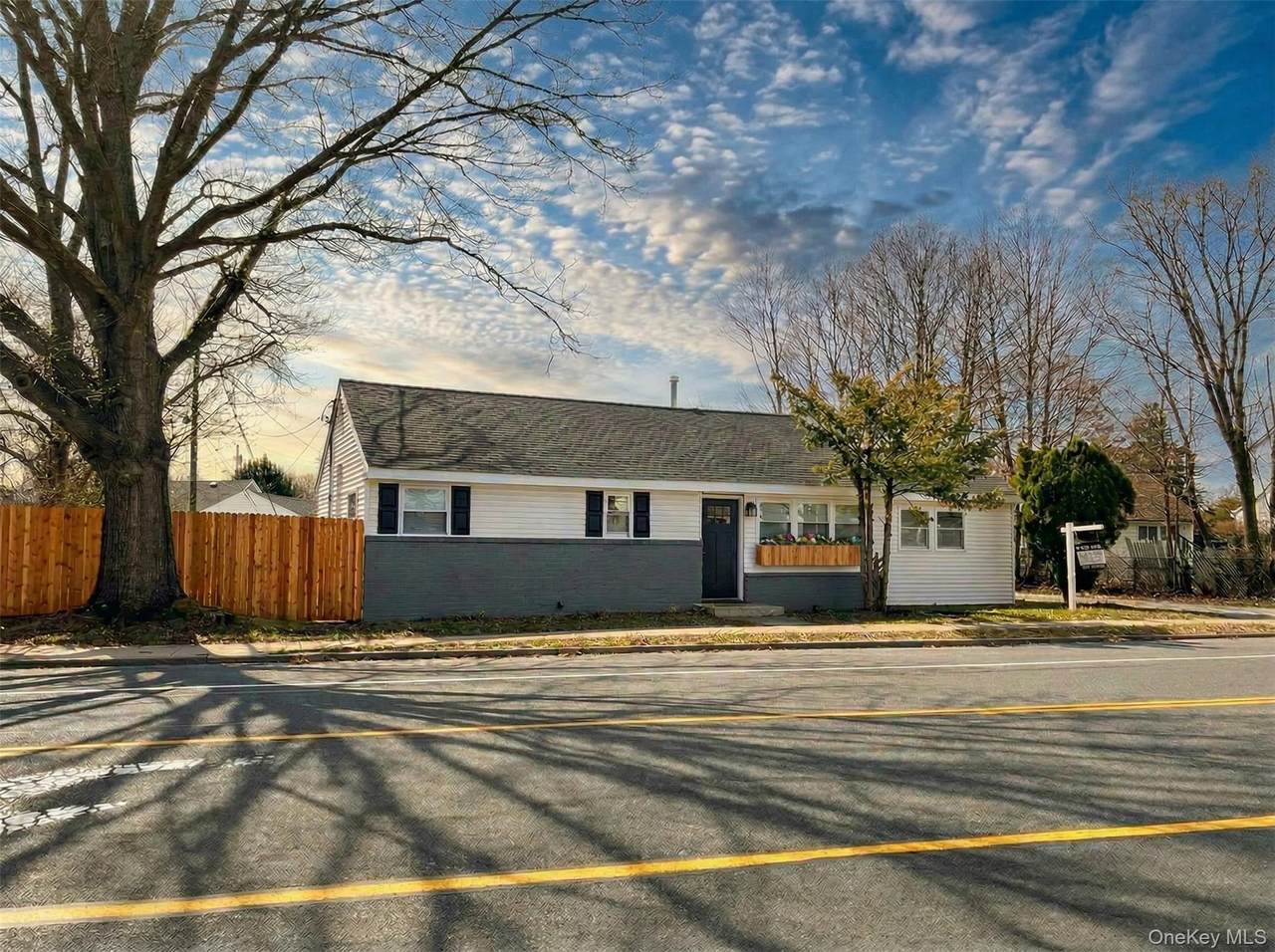 3323 Great Neck Road - Photo 1